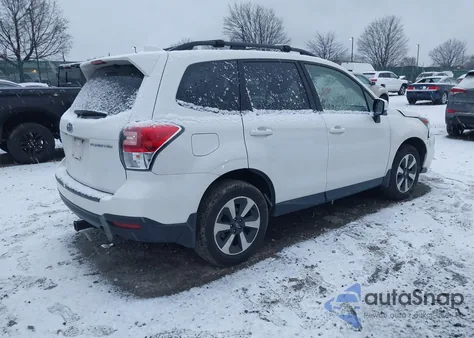 2018 Subaru Forester 2.5I Premium z USA, uszkodzony, nr VIN JF2SJAEC2JH599440